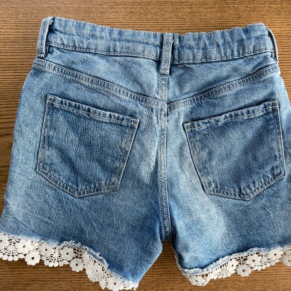 Bundle: Girls' Denim Shorts with Lace & Folded Hem – Size 8 - Picture 4 of 5